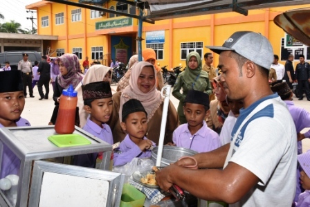Ketua Tim PKK Bengkalis Ajak Pedagang Makanan Tidak Menggunakan Bahan Berbahaya